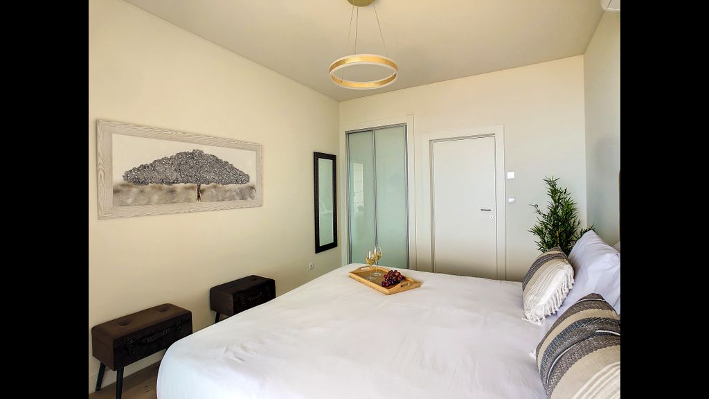 The Best Sea View Apartment by LovelyStay