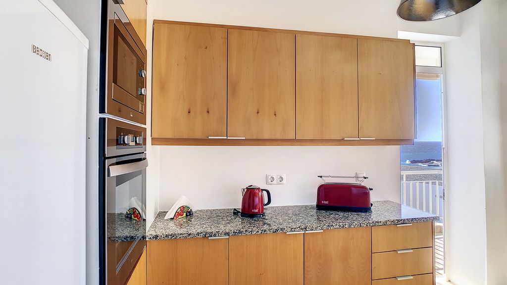 Lido Life Apartment by LovelyStay
