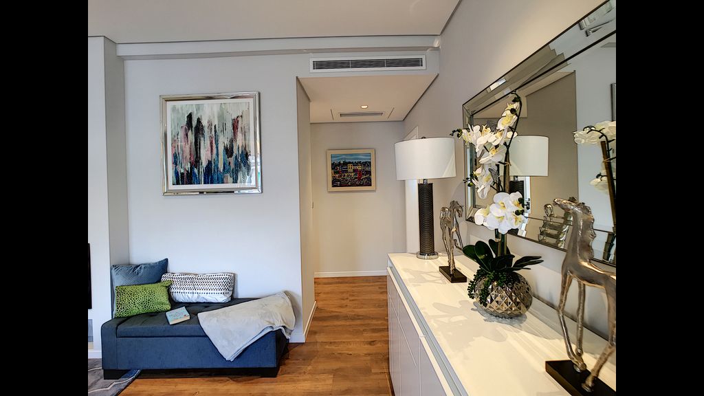 Paradise Apartment by LovelyStay
