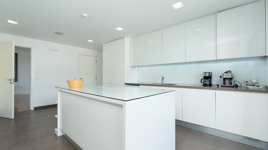 Parkside Marina Vista by LovelyStay