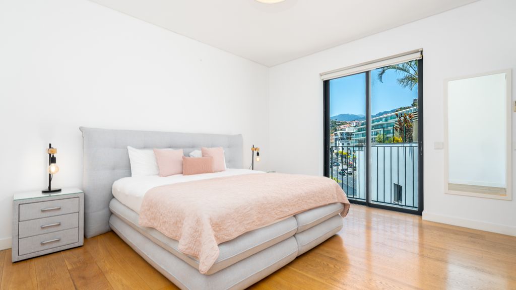 Parkside Marina Vista by LovelyStay