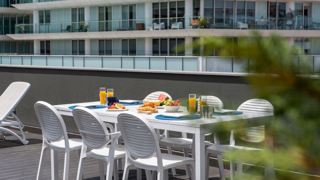 Parkside Marina Vista by LovelyStay