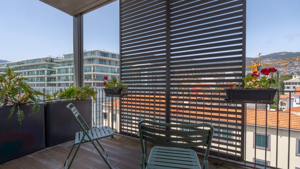 Parkside Marina Vista by LovelyStay