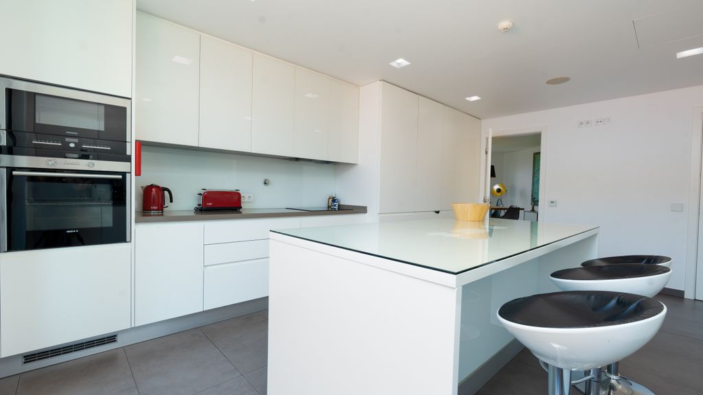 Parkside Marina Vista by LovelyStay