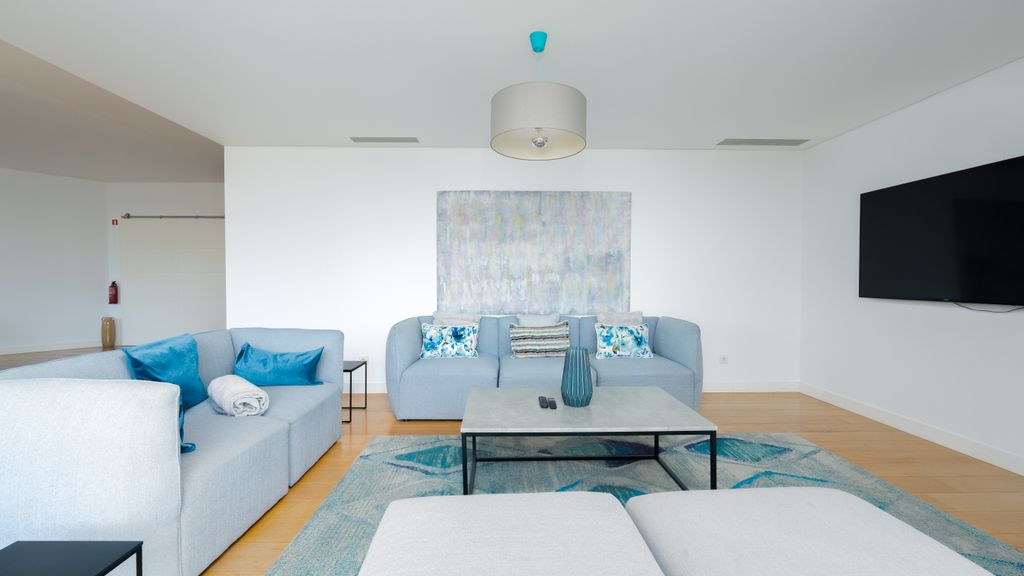 Parkside Marina Vista by LovelyStay