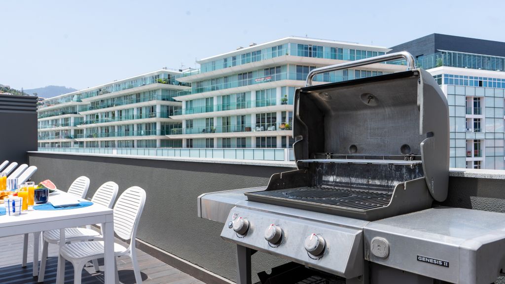 Parkside Marina Vista by LovelyStay