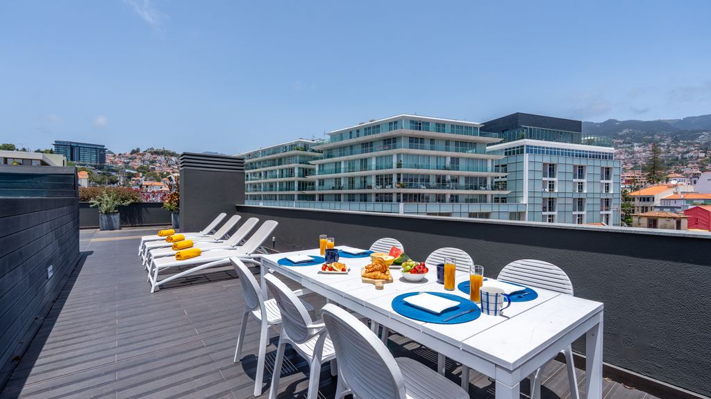 Parkside Marina Vista by LovelyStay