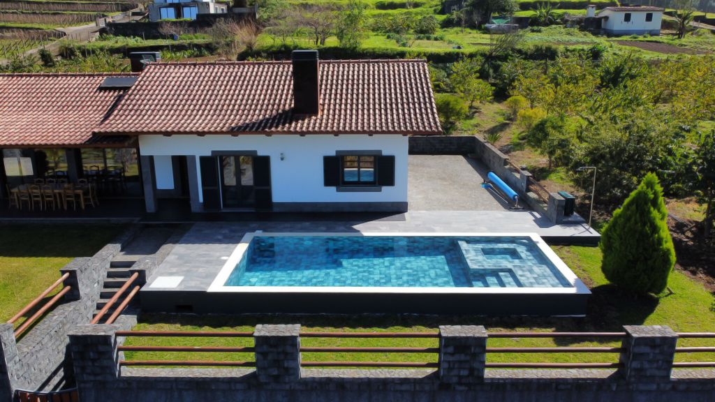 Quinta do Conde by LovelyStay