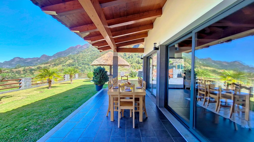Quinta do Conde by LovelyStay