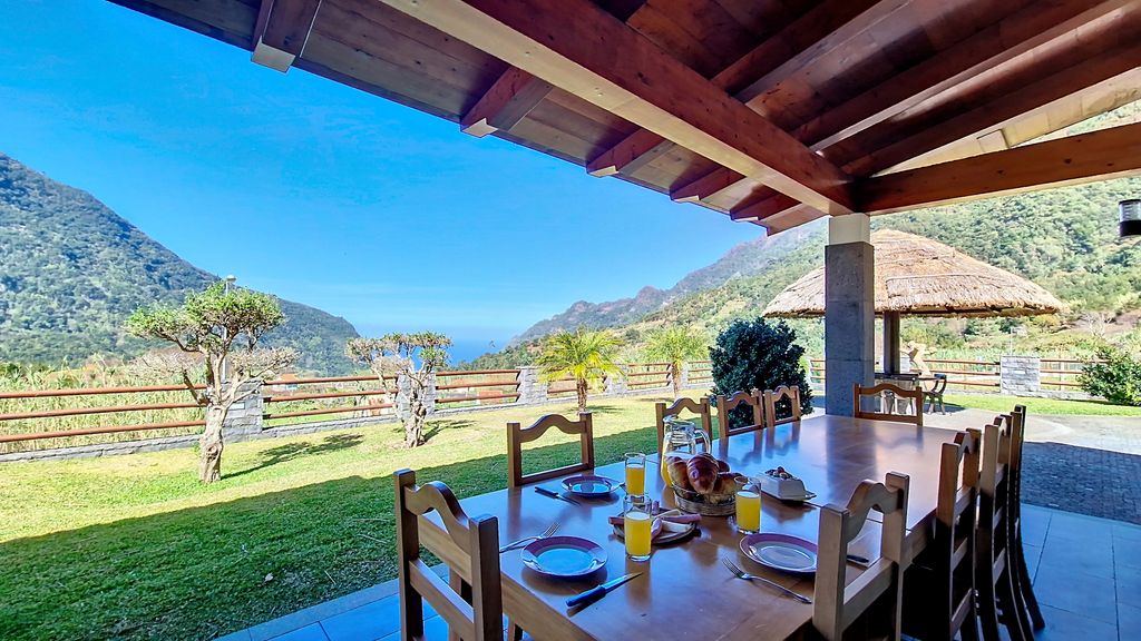 Quinta do Conde by LovelyStay