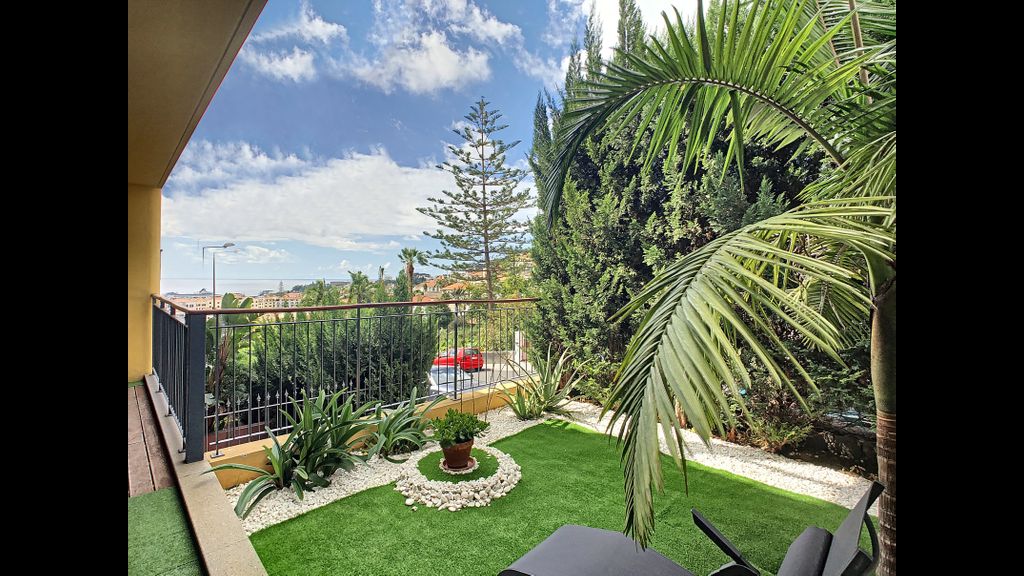 Samya Apartment by LovelyStay