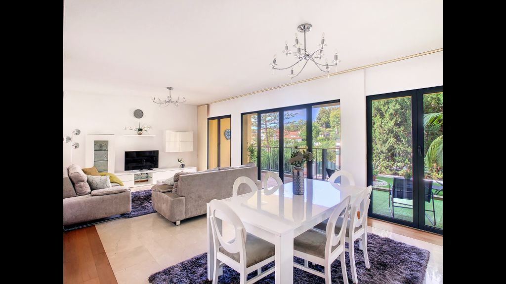 Samya Apartment by LovelyStay