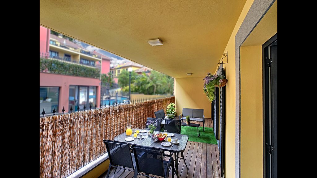 Samya Apartment by LovelyStay