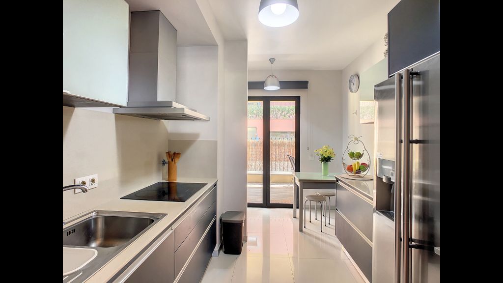 Samya Apartment by LovelyStay
