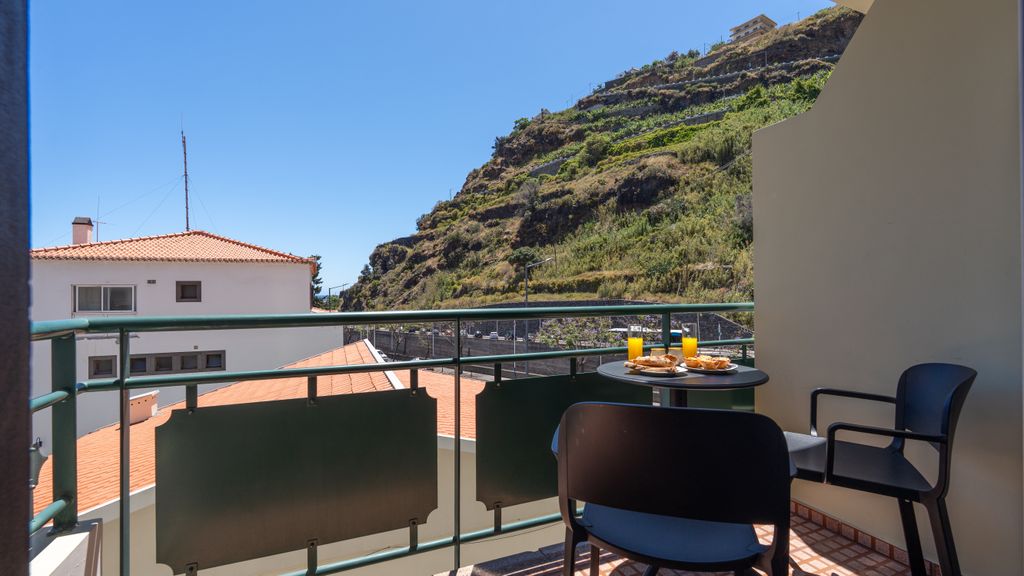 Sea N' Sun Apartment