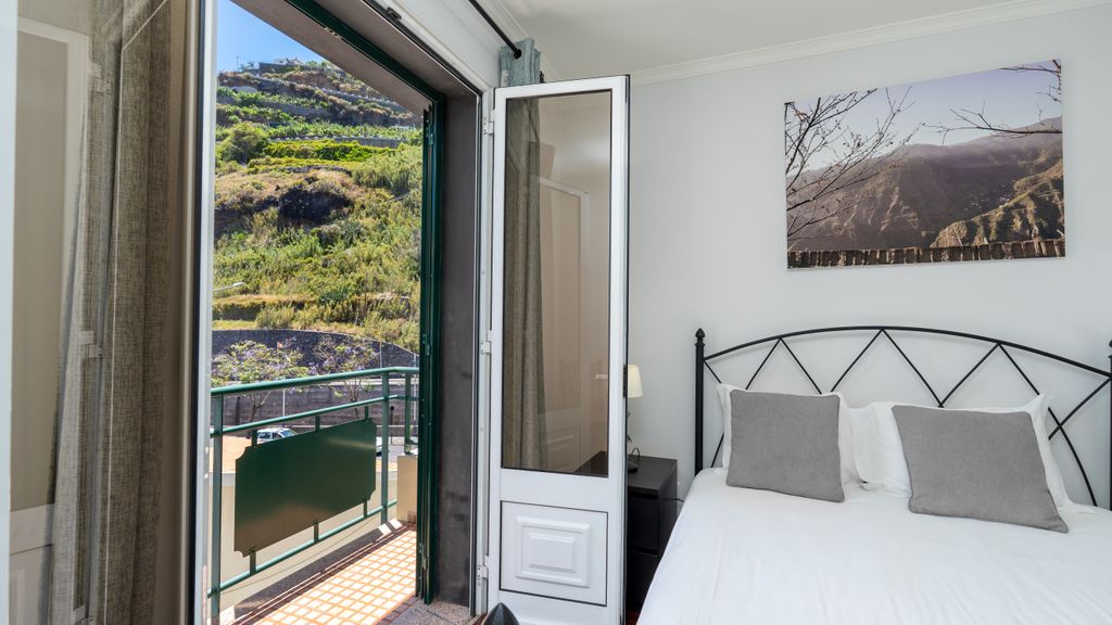Sea N' Sun Apartment