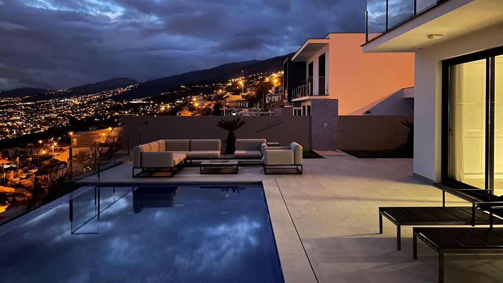 Villa Boa Nova Preta by LovelyStay