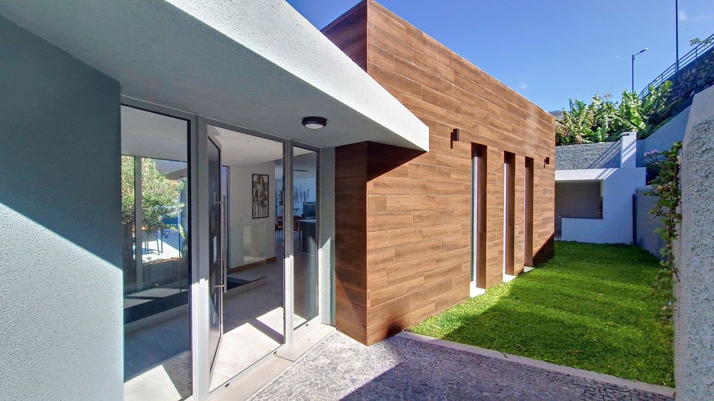 Villa Blue Horizon by LovelyStay