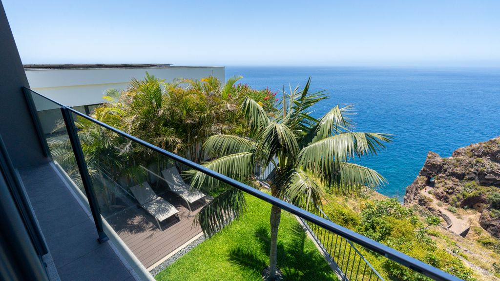 Villa Calhau by LovelyStay