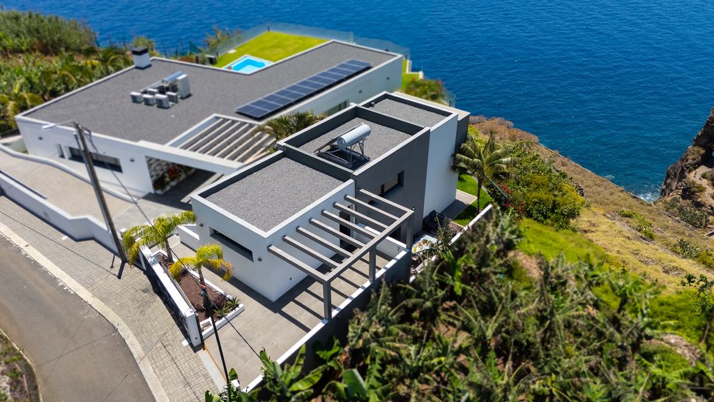 Villa Calhau by LovelyStay