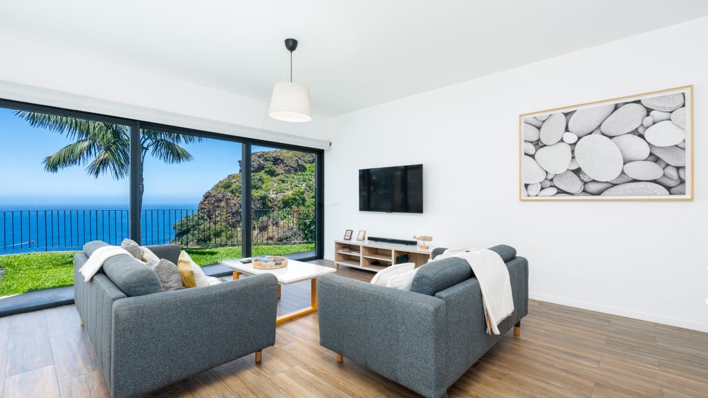 Villa Calhau by LovelyStay