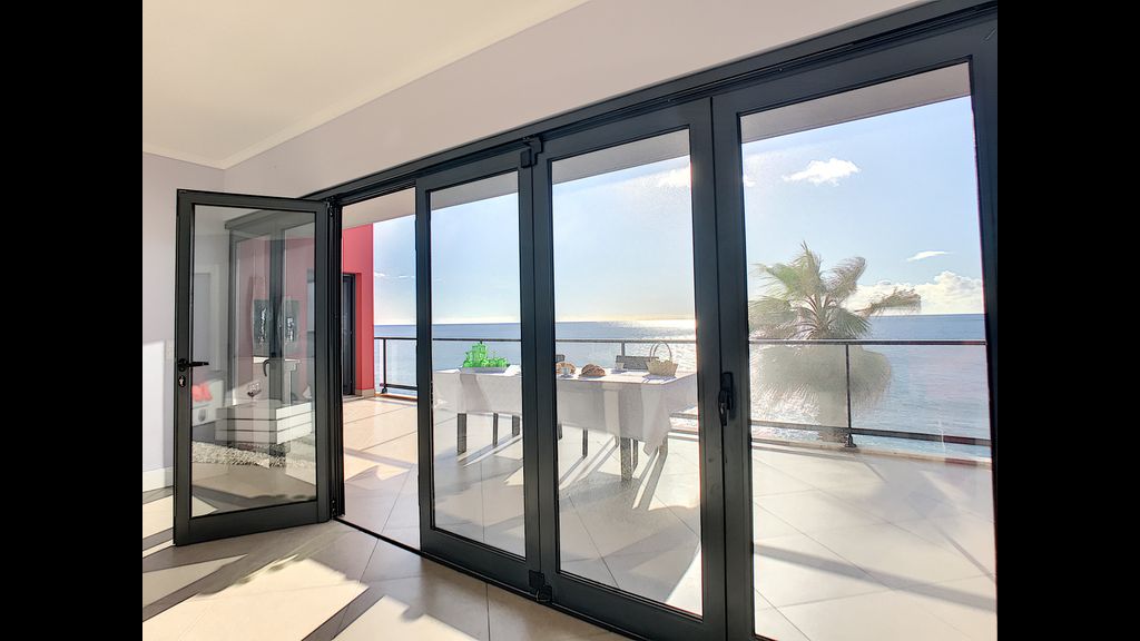 Villa do Paul by LovelyStay