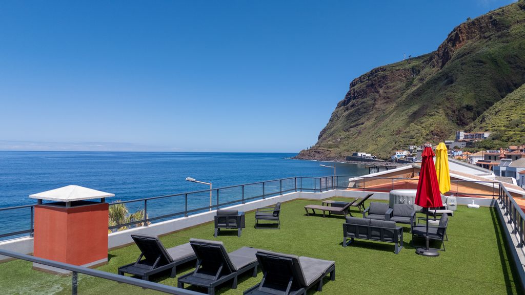 Villa do Paul by LovelyStay