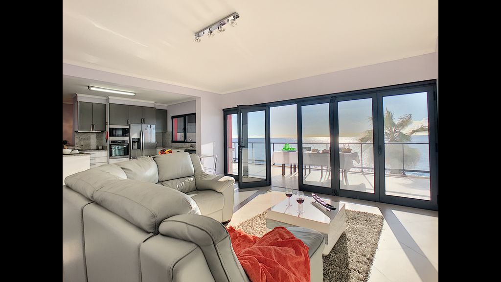 Villa do Paul by LovelyStay