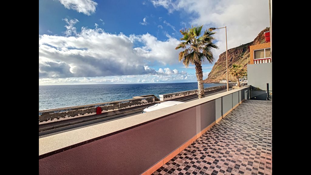 Villa do Paul by LovelyStay