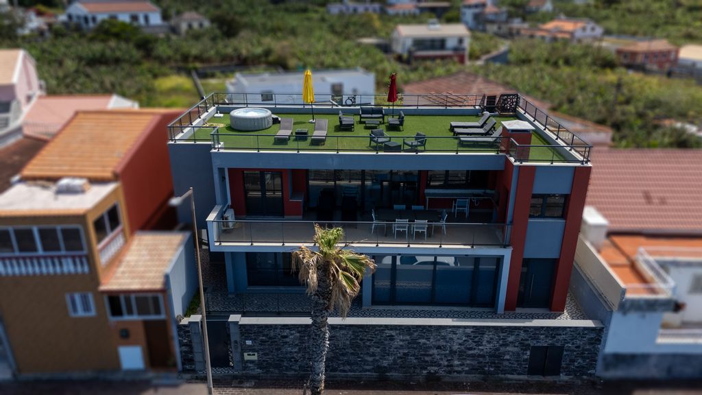 Villa do Paul by LovelyStay