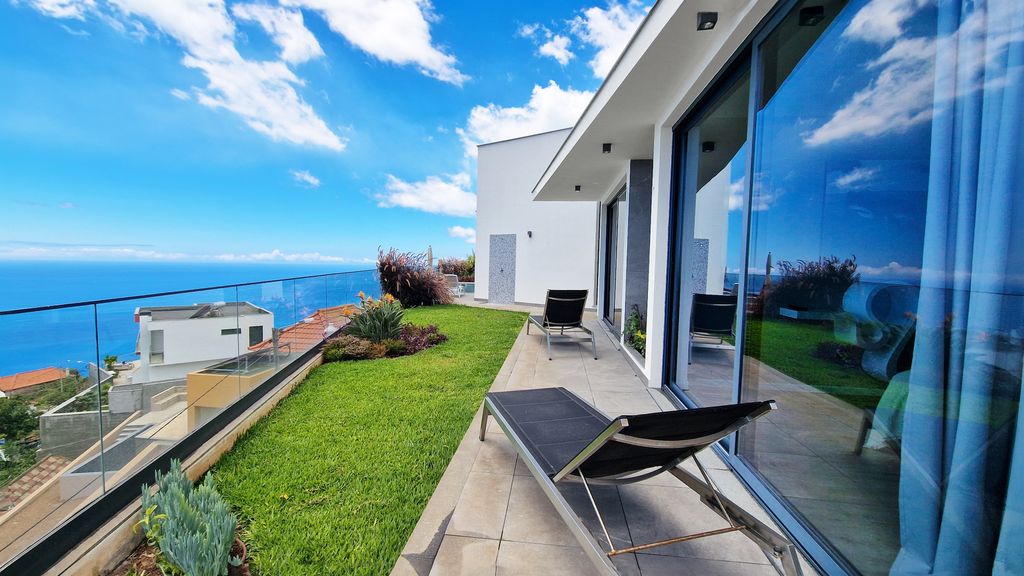 Villa Estrelícia by LovelyStay
