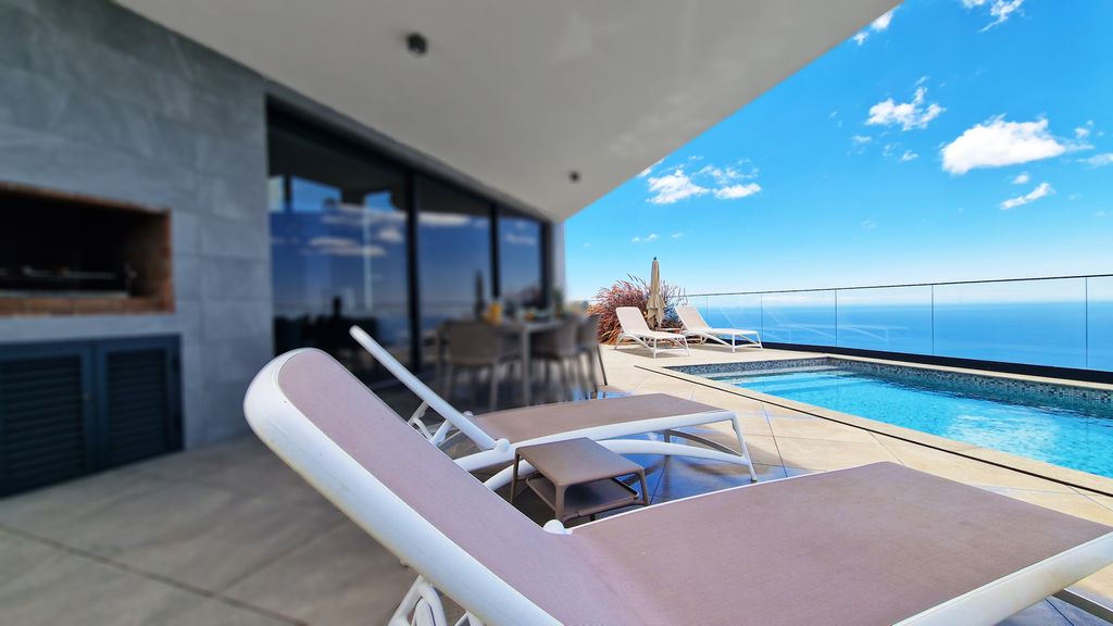 Villa Estrelícia by LovelyStay