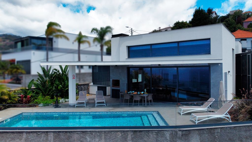 Villa Estrelícia by LovelyStay