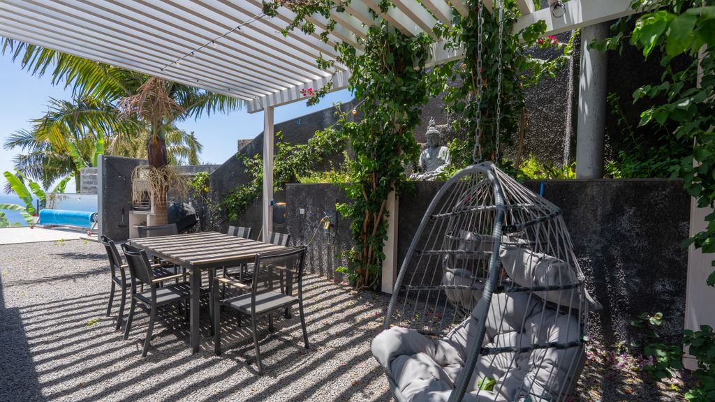Villa Lilian by LovelyStay