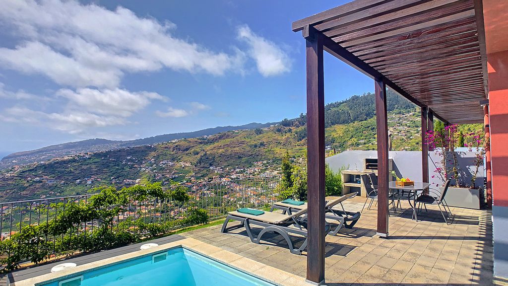 Villa Miradoura by Lovelystay