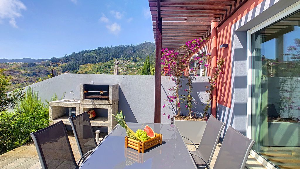 Villa Miradoura by Lovelystay