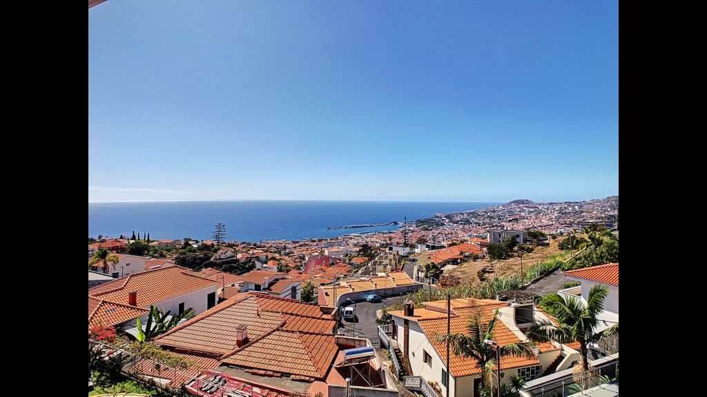 Villa Moniz