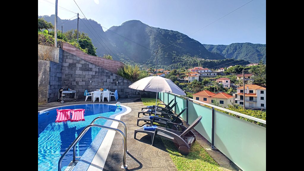 Villa North Sea - Pool & Mountain View by LS