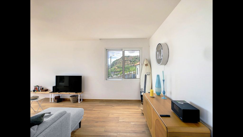 Villa Omar by LovelyStay