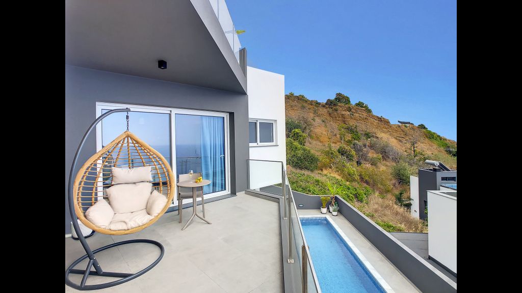 Villa Omar by LovelyStay