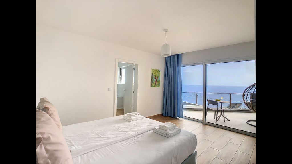 Villa Omar by LovelyStay