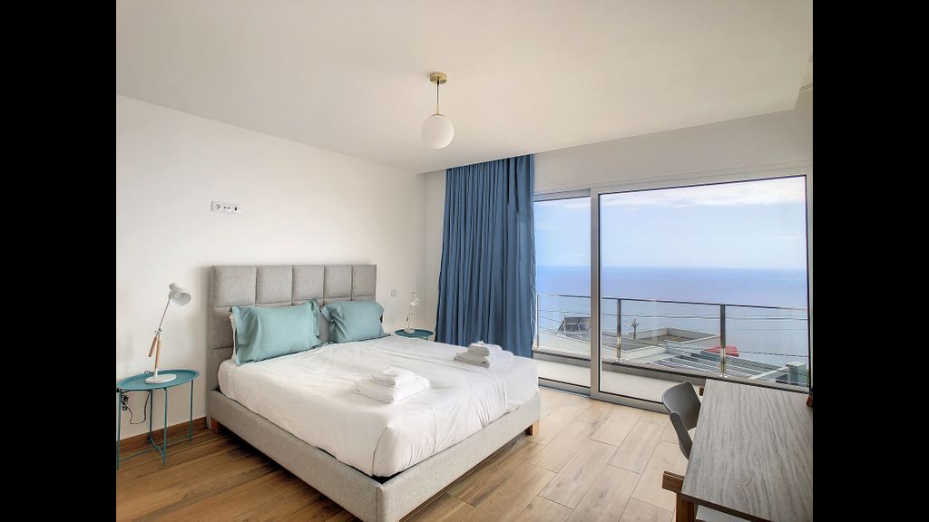 Villa Omar by LovelyStay