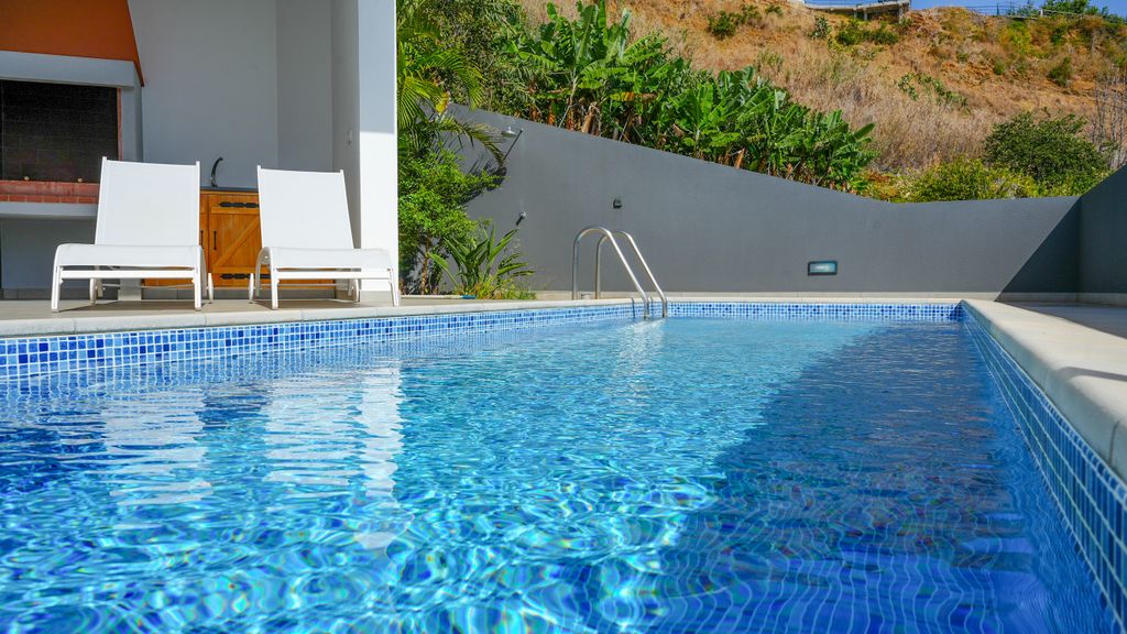Villa Omar by LovelyStay