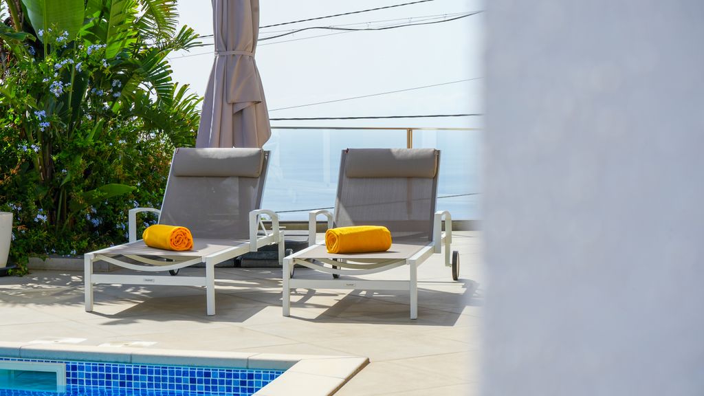 Villa Omar by LovelyStay