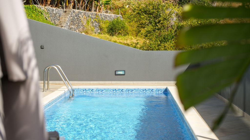 Villa Omar by LovelyStay