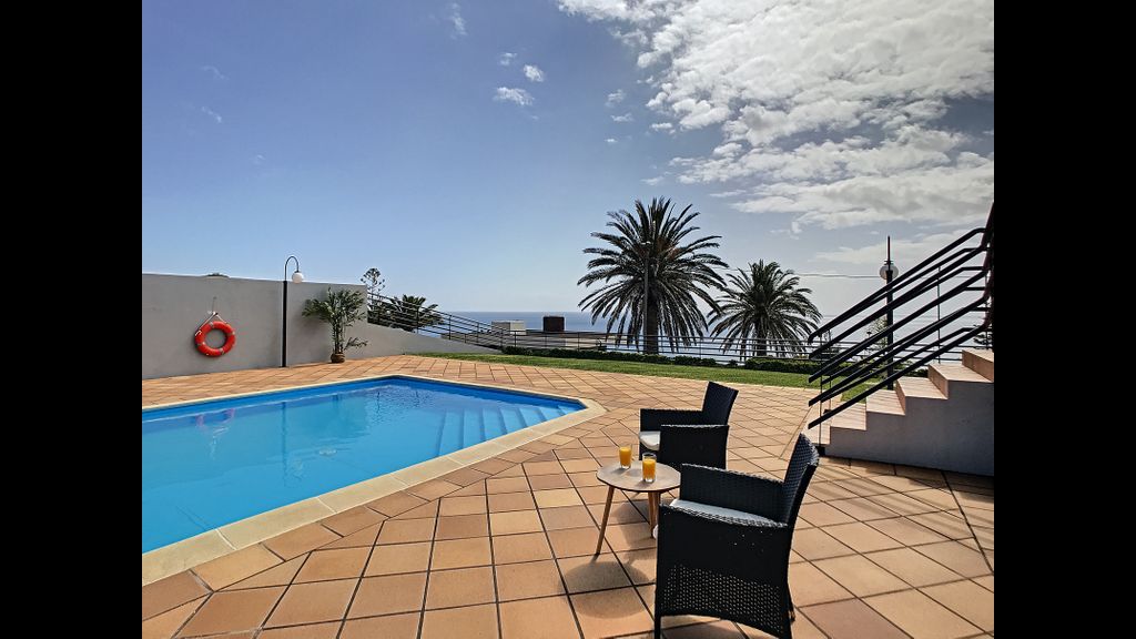 Villa Prainha by LovelyStay