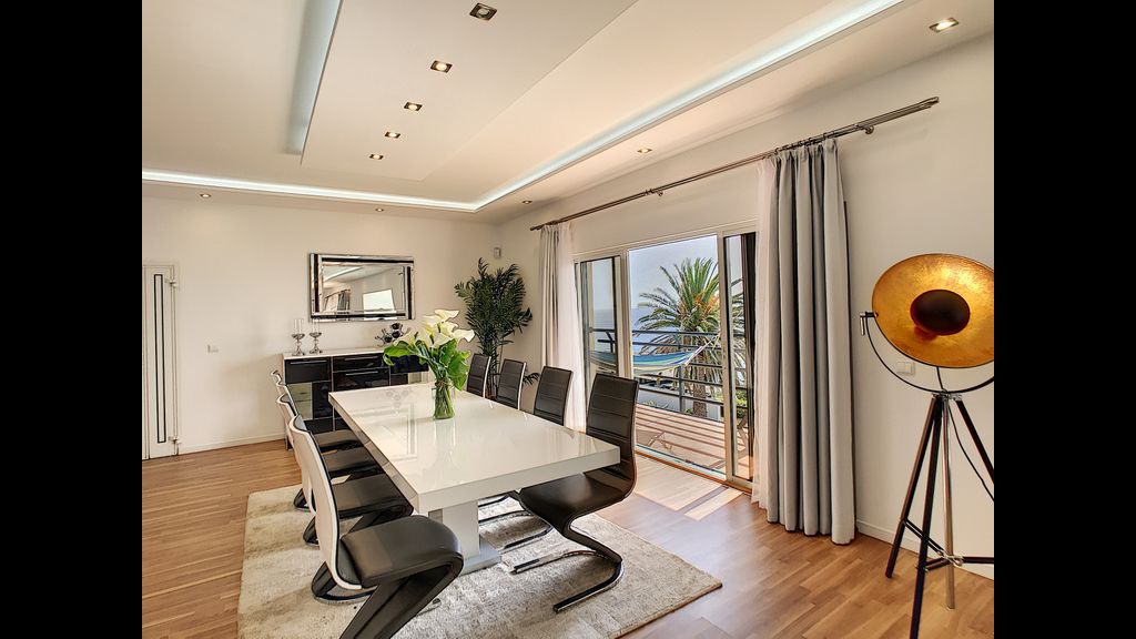 Villa Prainha by LovelyStay
