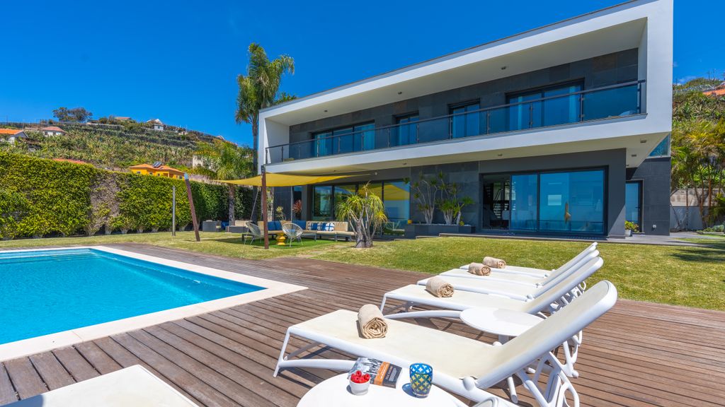 Villa Skylark by LovelyStay