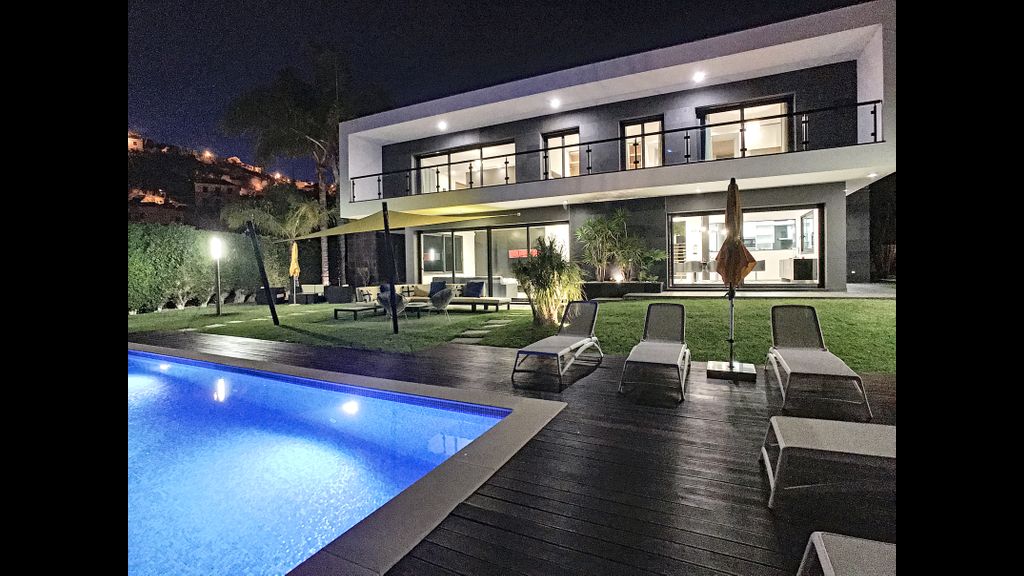 Villa Skylark by LovelyStay