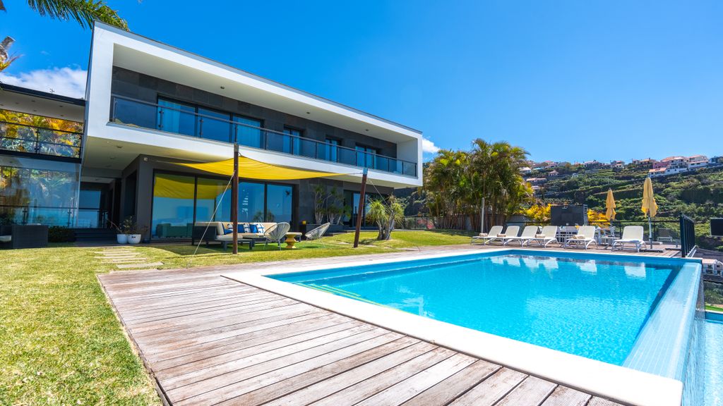 Villa Skylark by LovelyStay